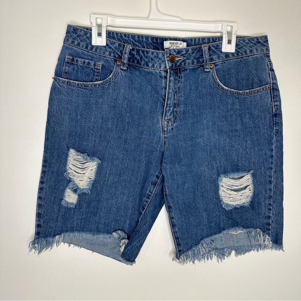 Forever 21 Blue Distressed Denim Shorts size: 30